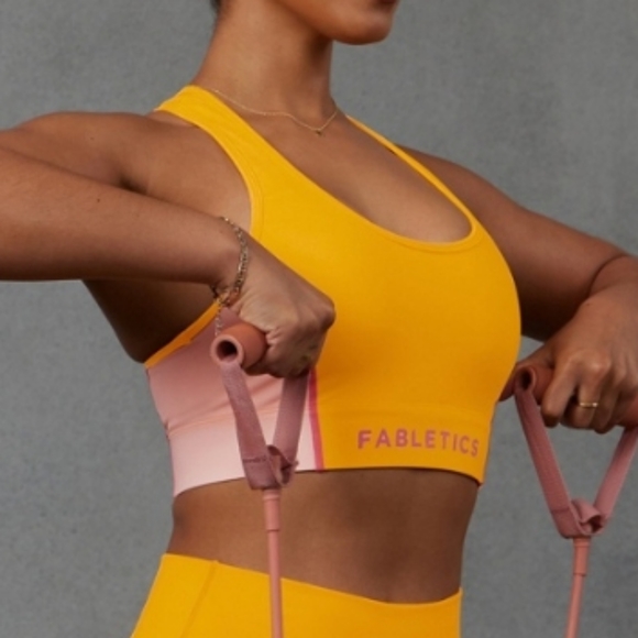 On-The-Go Medium Impact Sports Bra - Picture 1 of 8